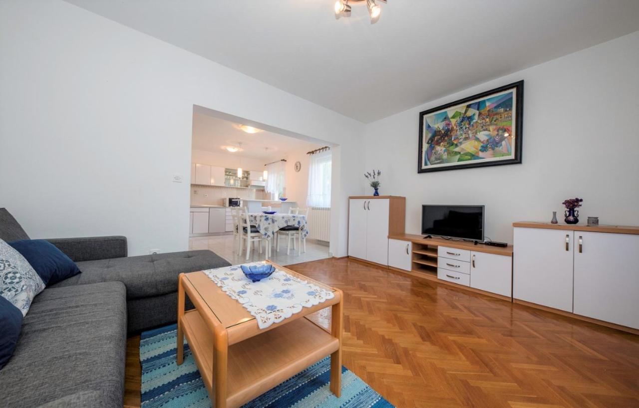 App&Rooms Anica Kampor Exterior photo