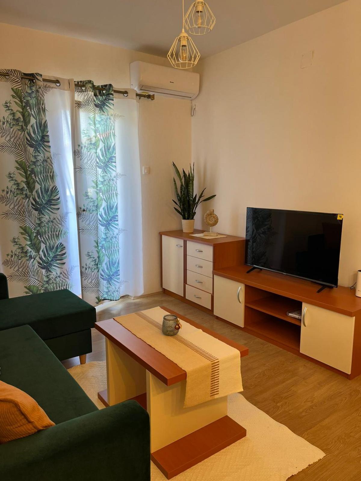App&Rooms Anica Kampor Exterior photo