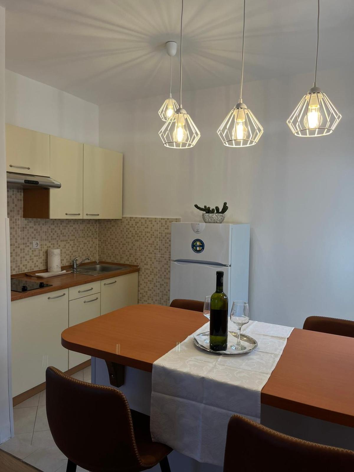 App&Rooms Anica Kampor Exterior photo